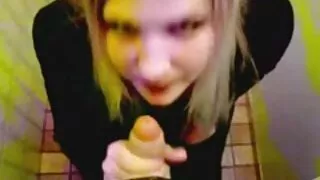 Америкийн Milf Cherie DeVille-ийн нас бие гүйцсэн илжигний шулуун гэдсээр дайралт