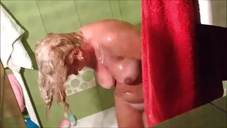 авчирдаг Түүний Шаргал Гэртээ, Зөндөө