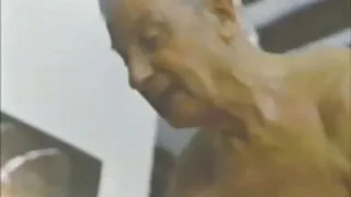 Эхнэрийнхээ амыг алгадав