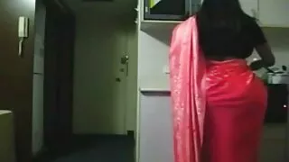 Эмэгтэйн үсэрхэг ангал