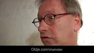 Том бөгс саваа