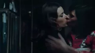 Багаасаа л түүнтэй найзууд байсан бөгөөд одоо өсч том болоод зөвхөн тоглох боломжгүй гэдгийг ойлгосон